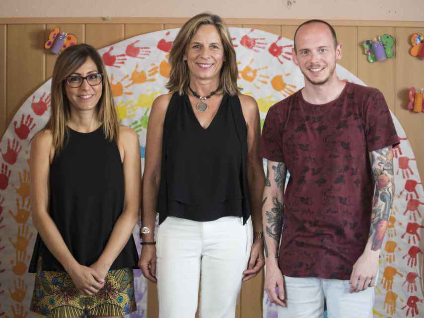 De izquierda a derecha: Amparo, Rosa y Diego, secretaria, directora y jefe de estudios del Ramiro Soláns