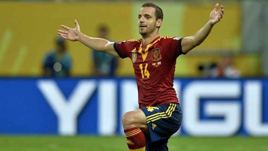 Soldado celebrando un gol con España (Foto: EFE).