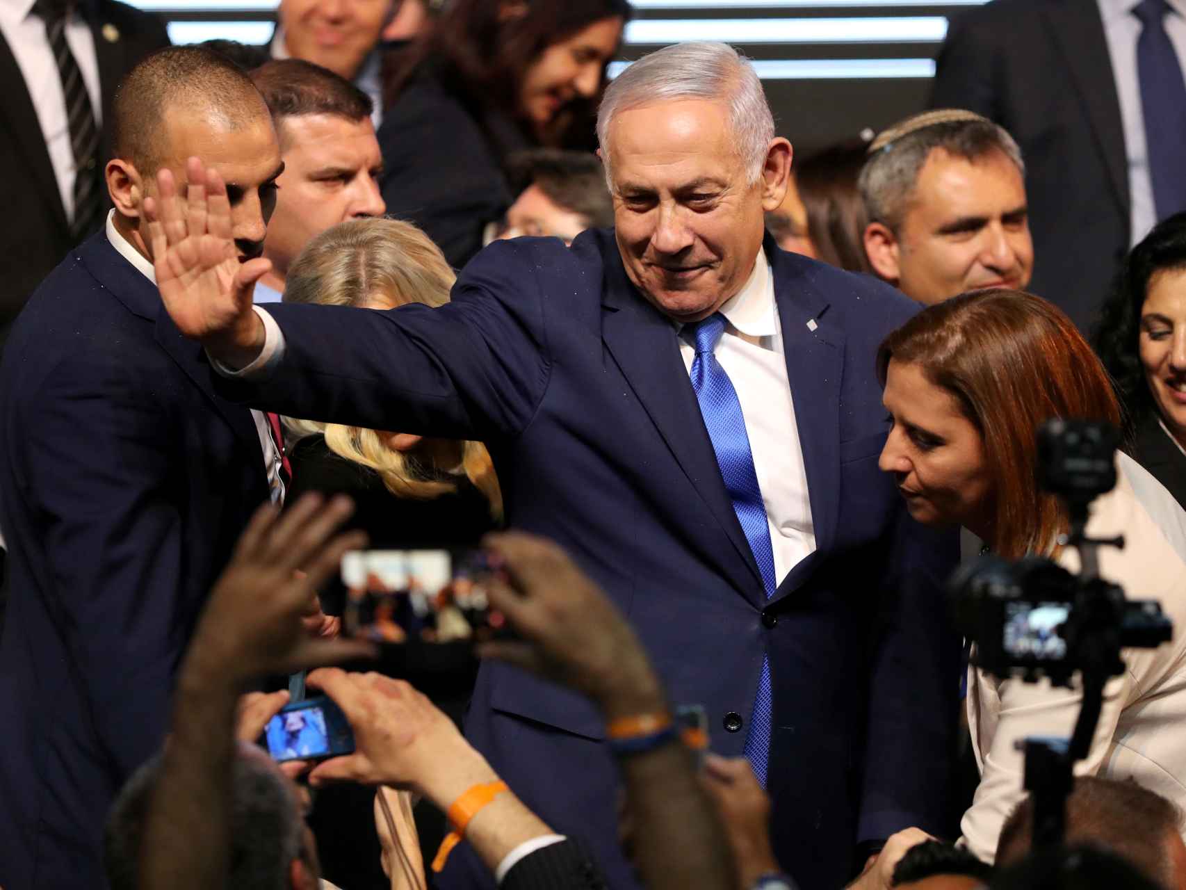 Resultado de imagen para Fotos de ayer dando parte de victoria BenjamÃ­n Netanyahu,