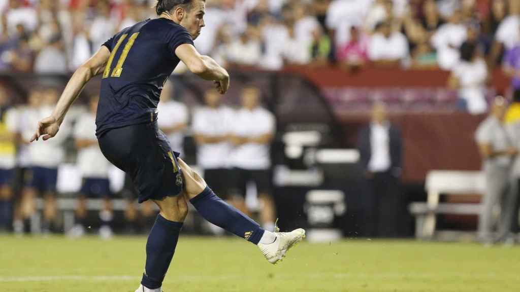 Gareth Bale lanzando un penalti ante el Arsenal