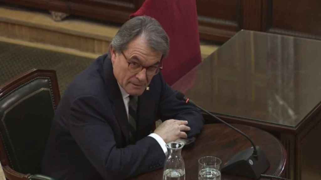 Artur Mas, durante su declaración como testigo en el juicio del 'procés'.